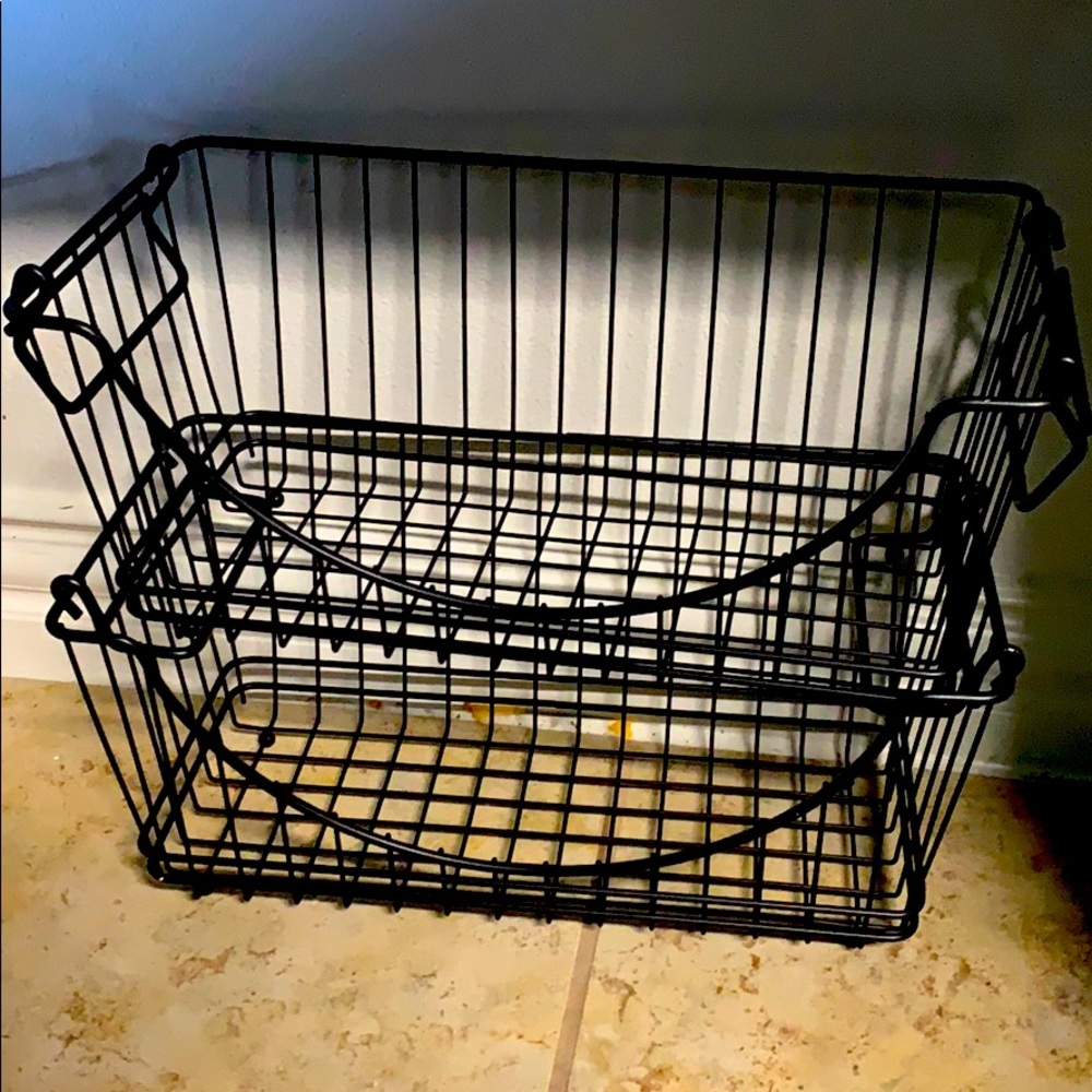New stackable racks